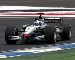 McLaren Mercedes-Benz MP4-17 2002 года